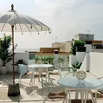 Salara Living By Lica * Εστεπόνα